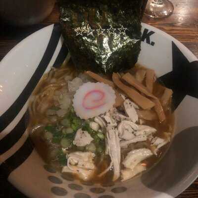 E.a.k. Ramen & Sushi Roll