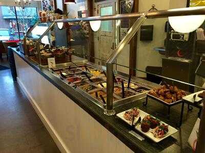 Nectar Frozen Yogurt Lounge