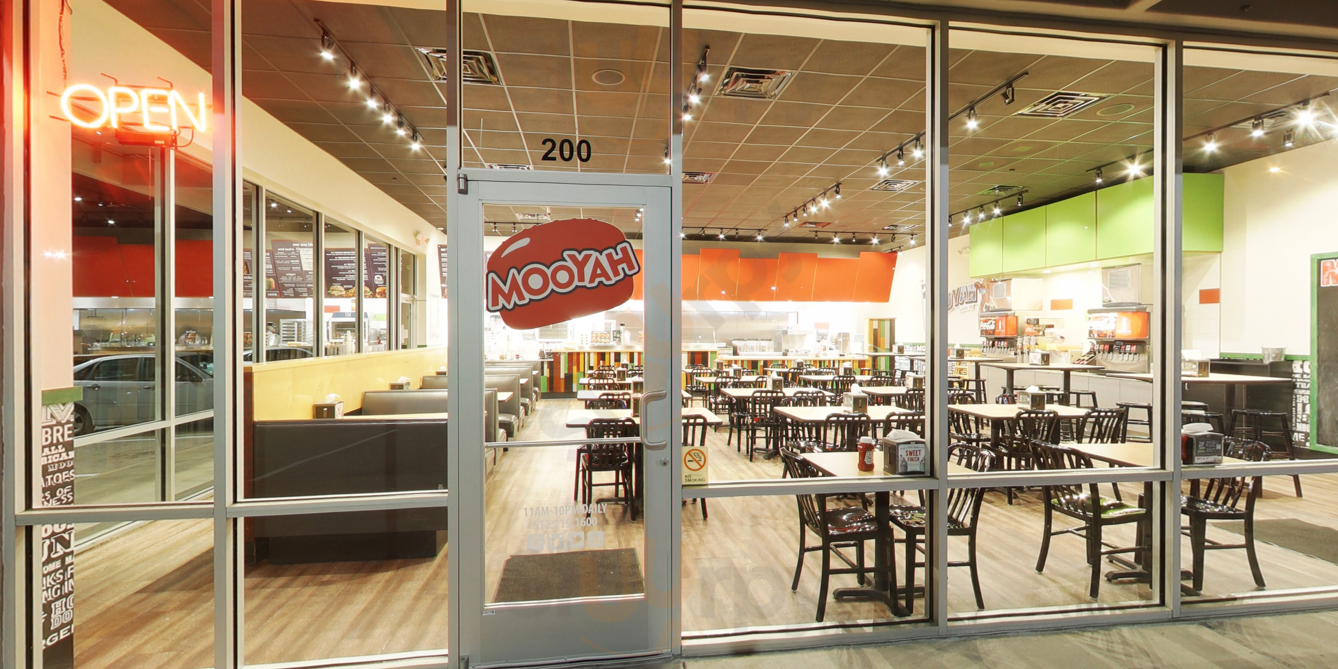 Mooyah Burgers & Fries