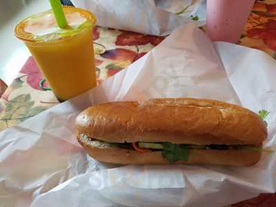 Dalat's Gateaux And Cafe