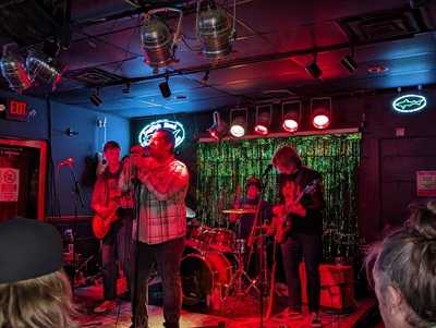 The Down Under Lounge