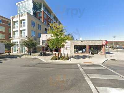 Skully's Bar & Grill