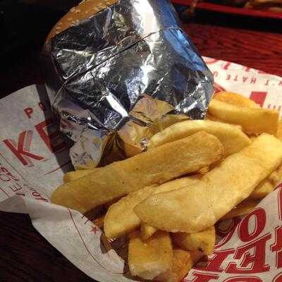 Red Robin Gourmet Burgers