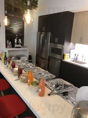 La Cueva Deli & Mexican Grill