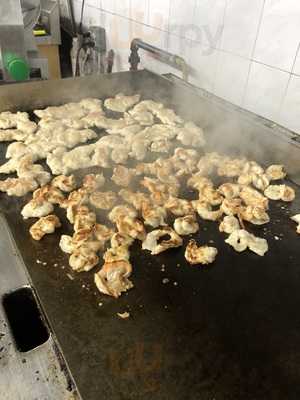 La Cueva Deli & Mexican Grill