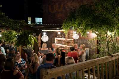 21st Avenue Bar And Grill