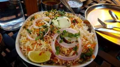 Red Chillez Indian Grill