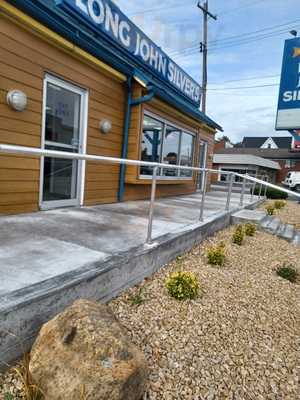 Long John Silver's