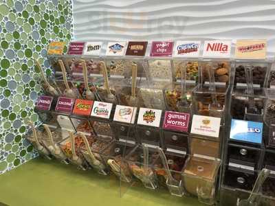 Menchie's Frozen Yogurt