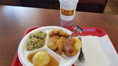 Lee's Famous Recipe Chicken