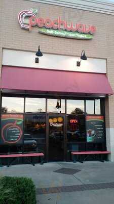 Peachwave Frozen Yorgurt