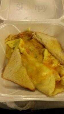 Chris's Cakes And Donuts