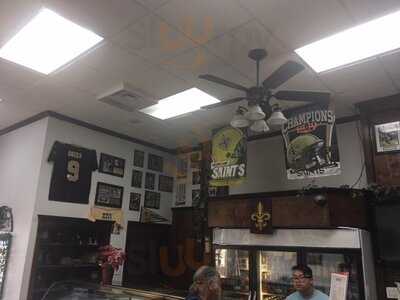 Chris's Cakes And Donuts