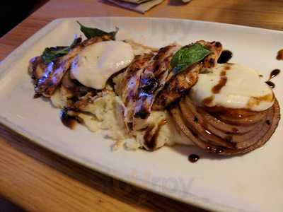 Frezno Bar And Grill