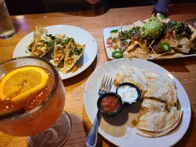 Frezno Bar And Grill