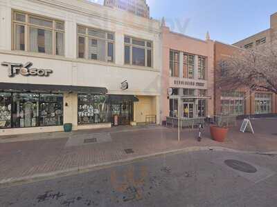 Revolucion Coffee + Juice