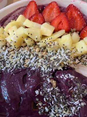 Revolucion Coffee + Juice