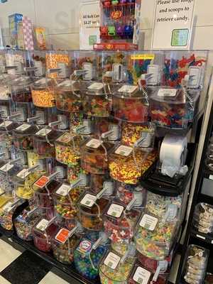 The Sweet Spot Candy Shoppe & Dundee Chocolates