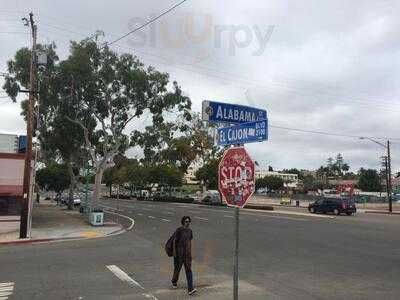 Mama's Bakery & Deli