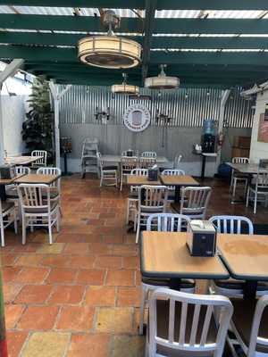 Mama's Bakery & Deli