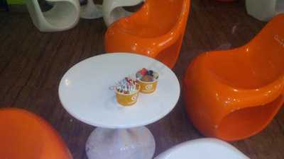 Orange Leaf Frozen Yogurt