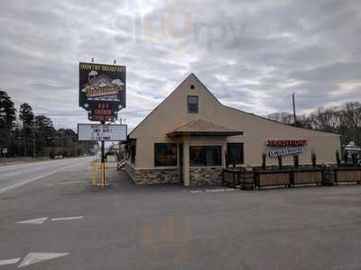 Traditionz Smokehouse