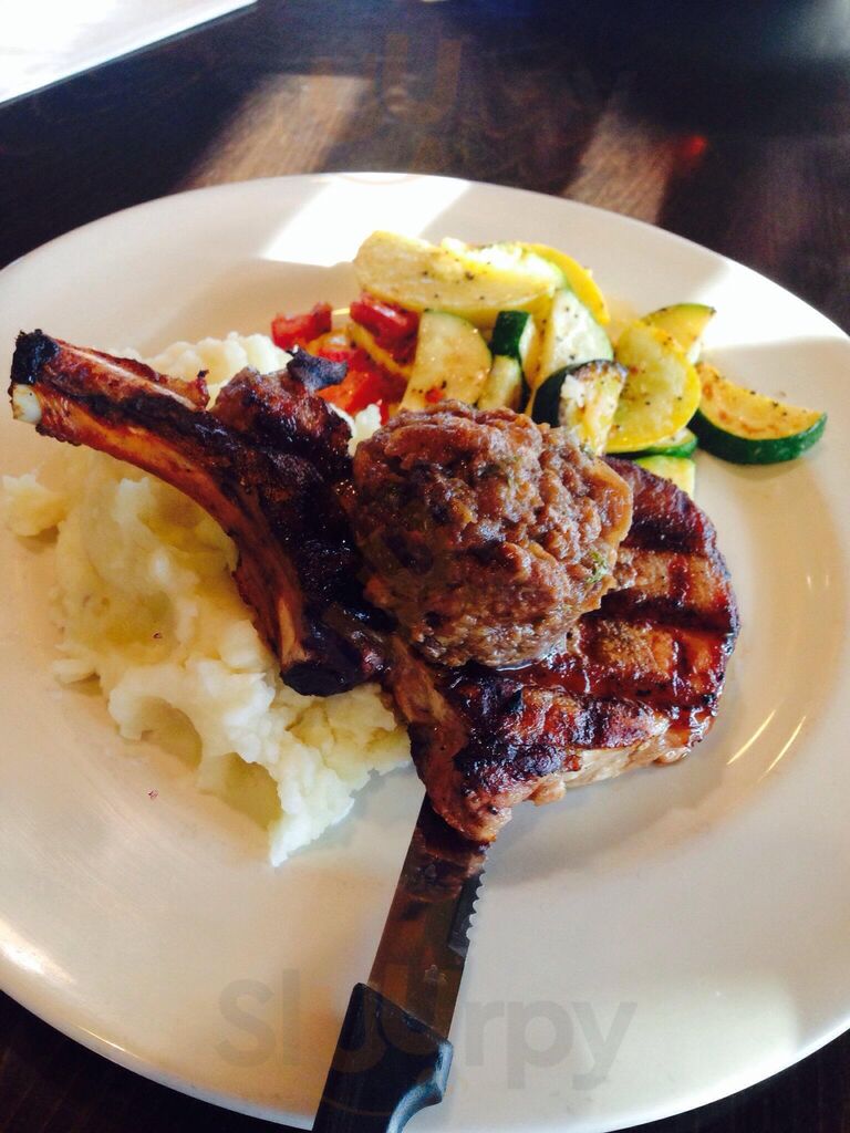 Lakeside Pizza & Grill