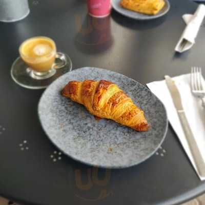 Valentina Bakery & Bistro