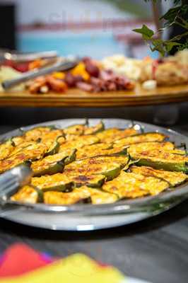 Dash Of Salt N' Pepper