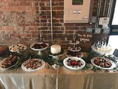 Dash Of Salt N' Pepper