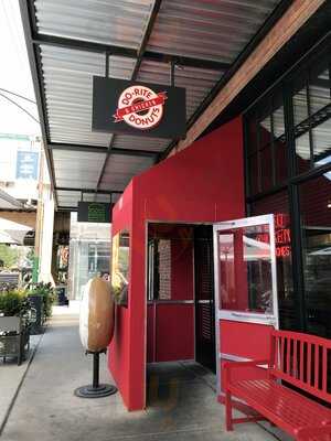 Do-rite Donuts & Chicken West Loop