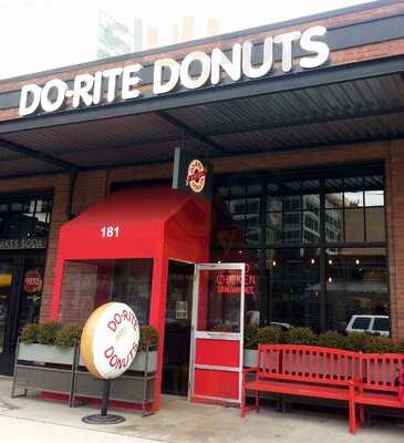 Do-rite Donuts & Chicken West Loop