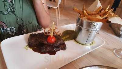 Mayfair Grill And Orchids Champagne And Wine Bar