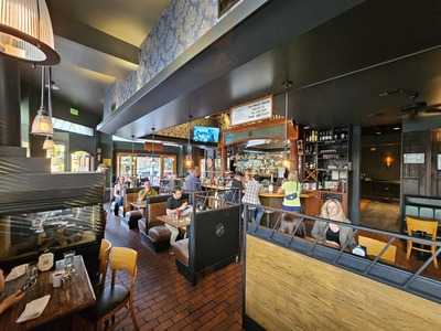 Rooster's Bar & Grill