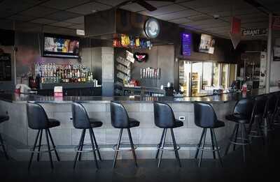 Grant Street Bar And Grill