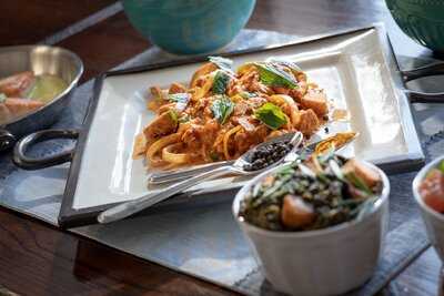 Chef Luciano Kitchen & Chicken