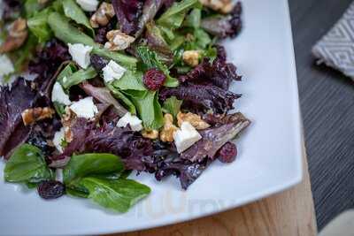 Chef Luciano Kitchen & Chicken