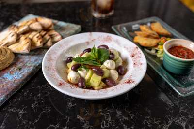 Trade Root Restaurant & Lounge, The Whitely Hotel