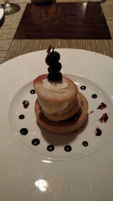 Trade Root Restaurant & Lounge, The Whitely Hotel