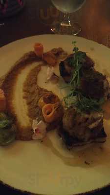 Trade Root Restaurant & Lounge, The Whitely Hotel