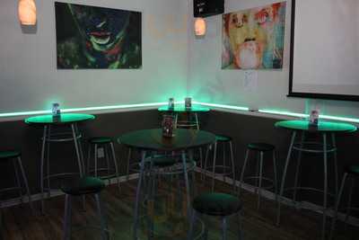 Vibes By Island Vybz Restaurtant & Lounge