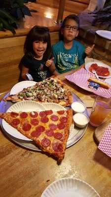 Mama's Famous Pizza & Heros 22nd St.