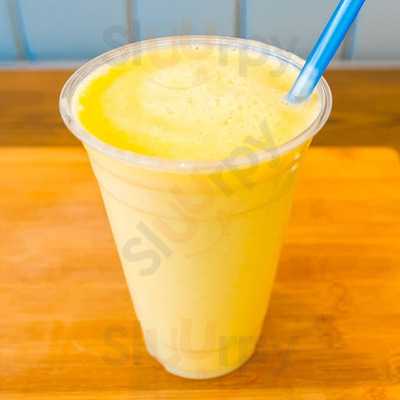 Finix Cafe & Juice Bar