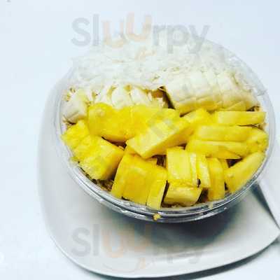 Finix Cafe & Juice Bar