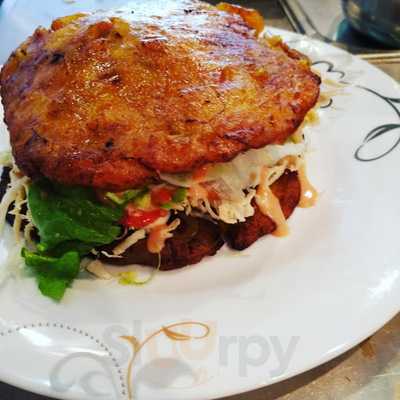 Finix Cafe & Juice Bar