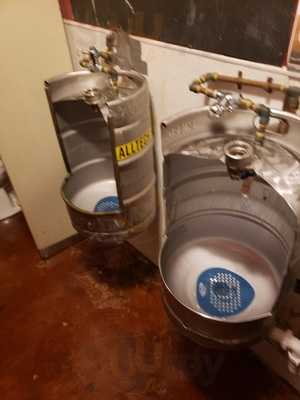 Bottoms Up Bar And Grill