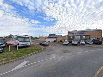 Gabbys Restaurant And Lounge