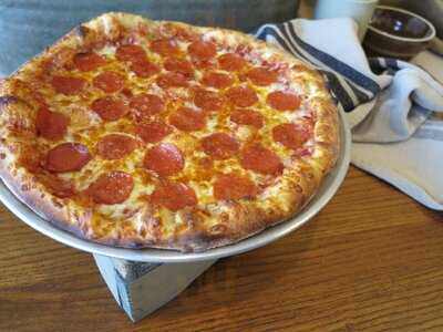 Sam & Louie's Italian Restaurant & New York Pizzeria