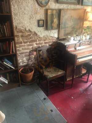 Dr. Bombay's Underwater Tea Party