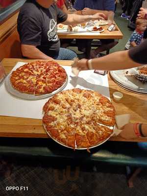 Round Table Pizza